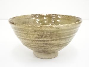 作家物　灰釉茶碗